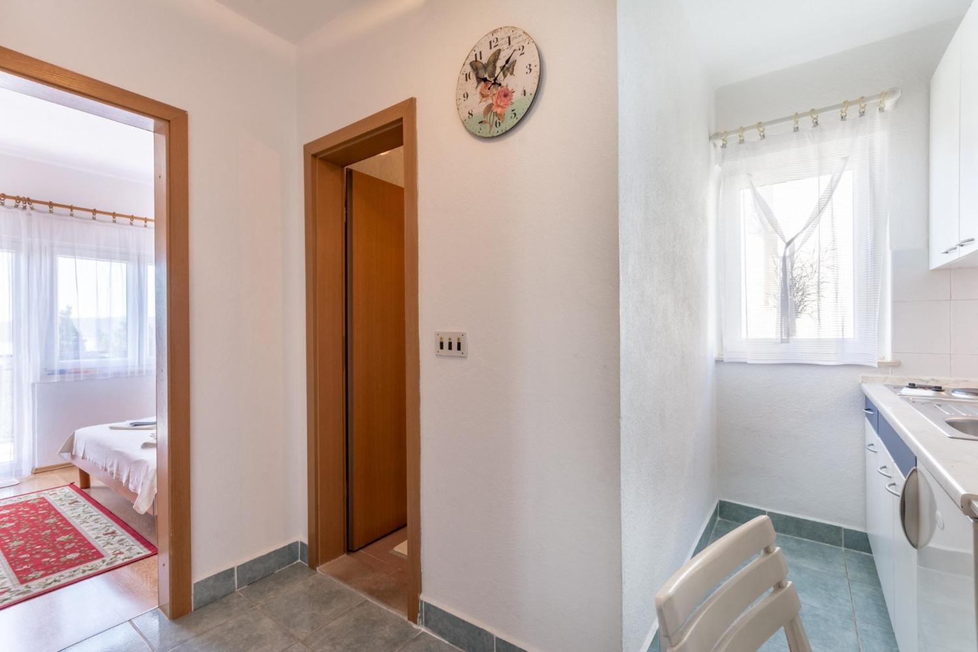 Apartments Mimi Trogir Room photo