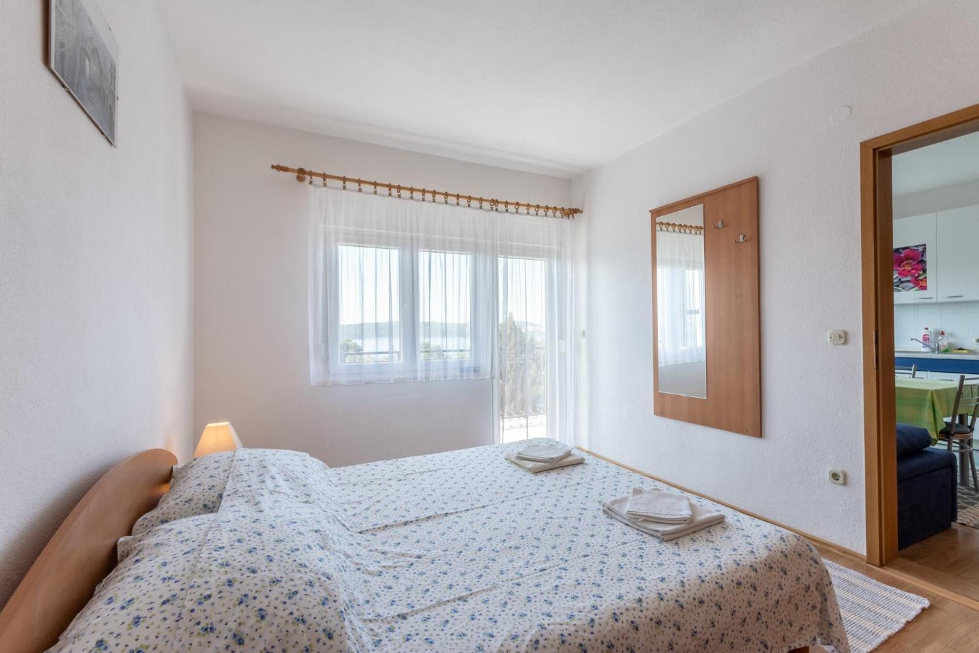 Apartments Mimi Trogir Room photo